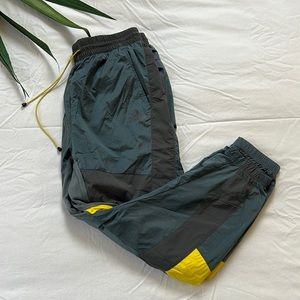 Adidas Baggy Woven Street Pant
